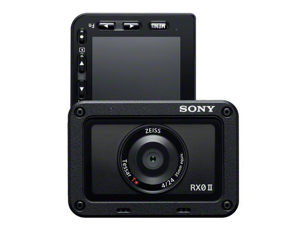 RX0 II (DSC-RX0M2) 海外のレビュー「プロやクリエイター向けのアクションカメラ!」 | ソニーってどう？